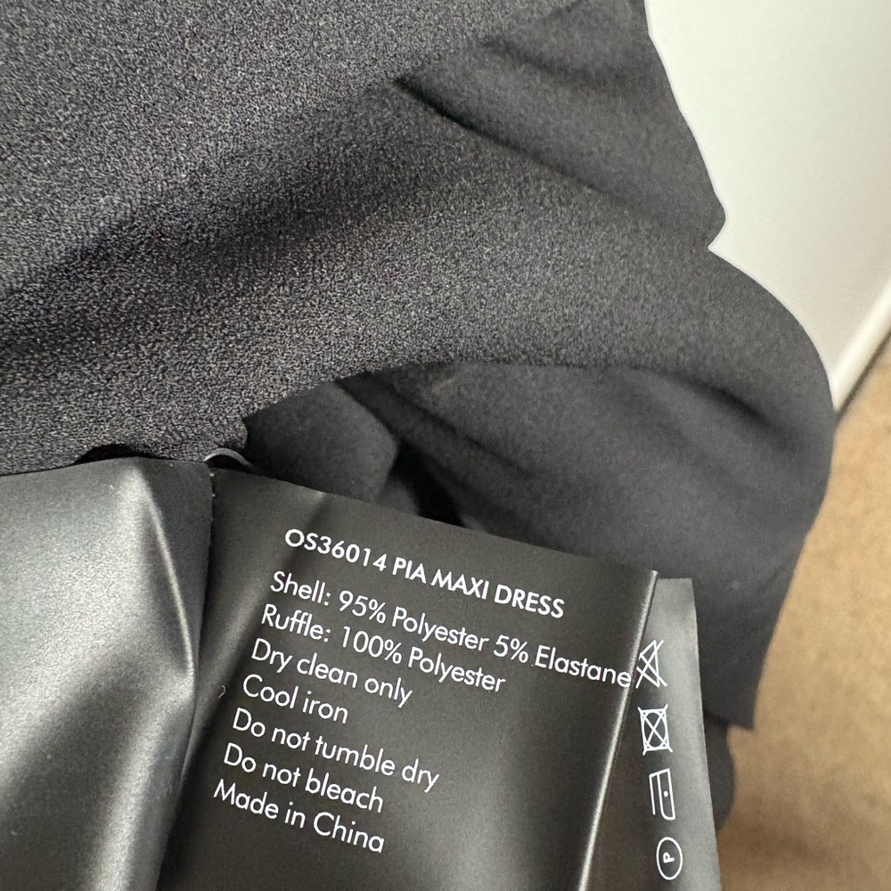 Solace London Strapless Black Gown - Picture 9 of 10